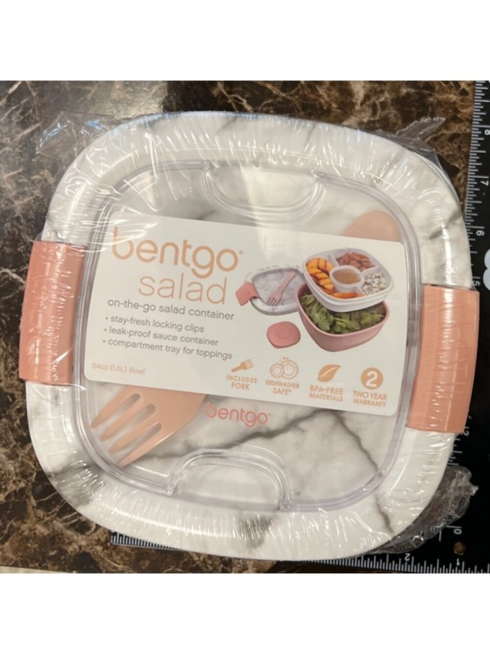 Bentgo Salad 54 Oz BPA-Free On-The-Go Salad Container W/ Tray & Utensils Pink